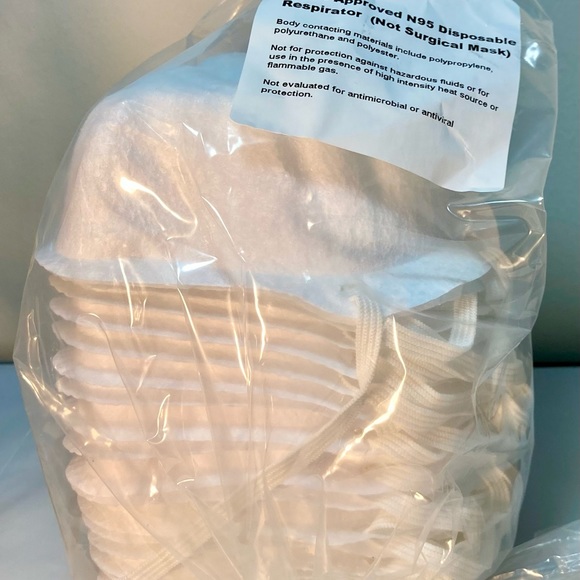 Honeywell N95 NIOSH Approved Non-Surgical Masks 200 Qty (10packs of 20)Free Ship - Picture 3 of 5